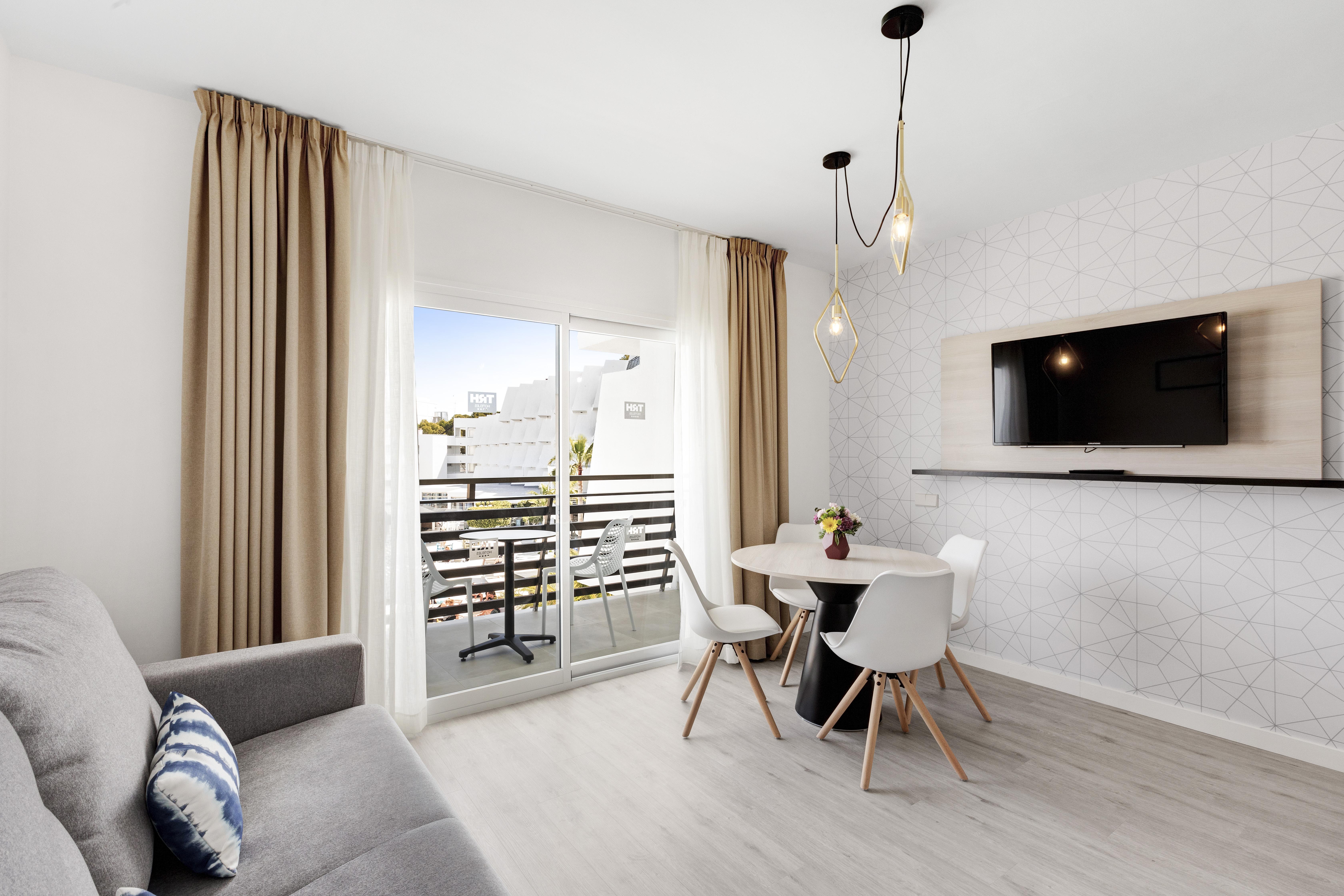 Palmanova Suites By Trh (Adults Only) Magaluf  Zewnętrze zdjęcie